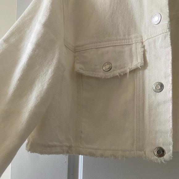 ZARA off white cropped denim jacket - Picture 2 of 6